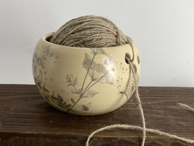 Pottery yarn bowl, pottery knitting bowl, ceramic yarn bowl, flower yarn bowl
