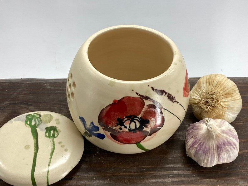 Kitchen storage keeper, tea keeper, Garlic holder, onion storage, Garlic jar, pottery garlic keeper