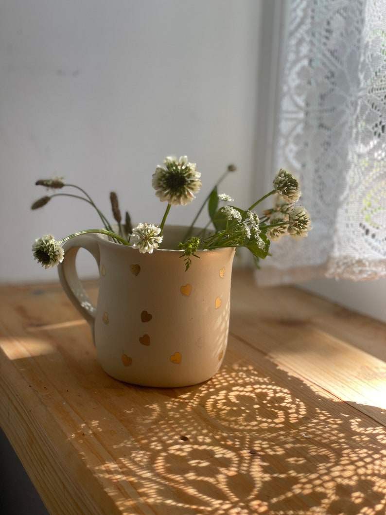 Golden heart Ceramic mug, handmade ceramic mug, pottery mug, handpainted mug, heart mug, gold