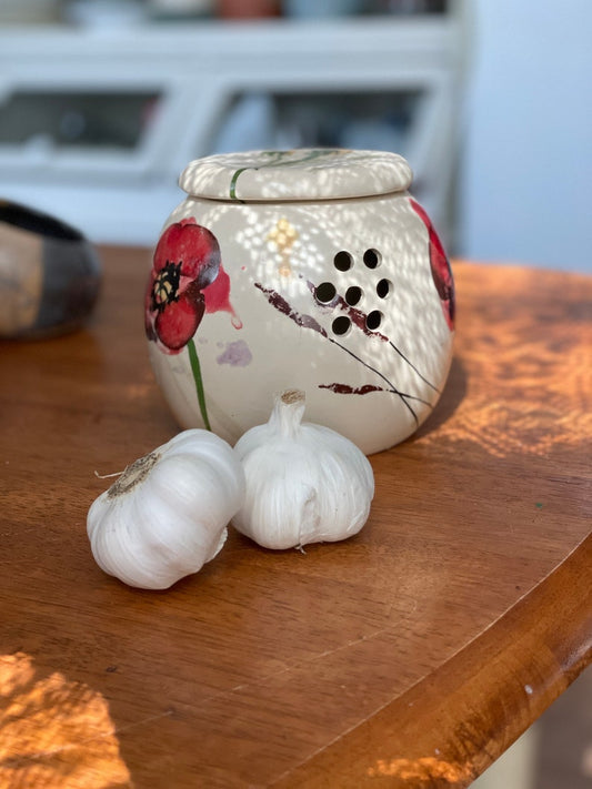 Kitchen storage keeper, tea keeper, Garlic holder, onion storage, Garlic jar, pottery garlic keeper