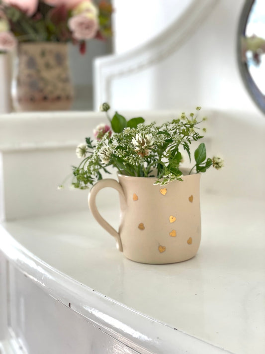 Golden heart Ceramic mug, handmade ceramic mug, pottery mug, handpainted mug, heart mug, gold