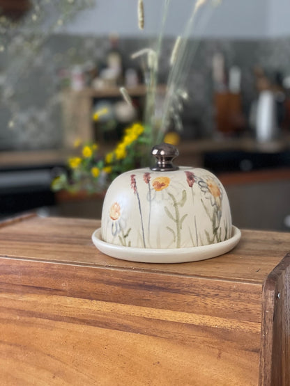 Daisies Butter dish, Daisy Butter keeper, pottery butter dish, floral butter dish, pottery butter keeper
