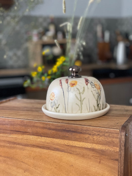 Daisies Butter dish, Daisy Butter keeper, pottery butter dish, floral butter dish, pottery butter keeper