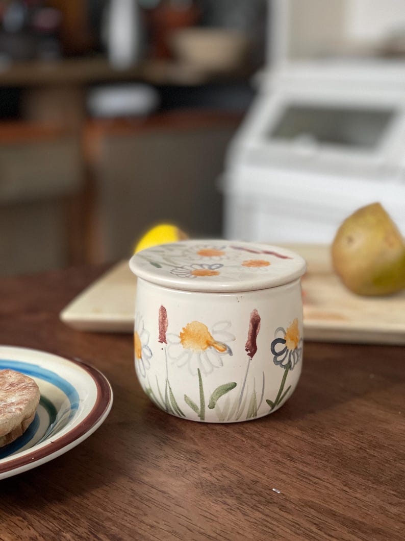 Daisy , French butter dish, French butter keeper, French butter crock, yellow, wild flowers