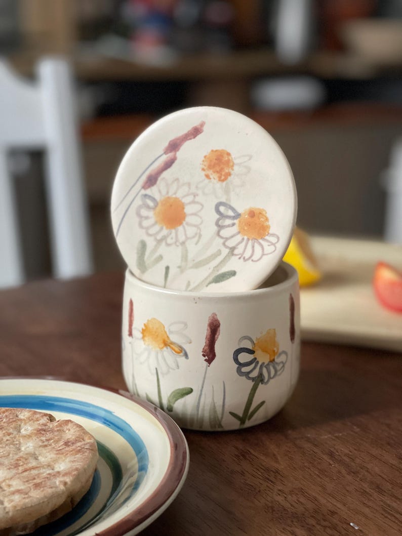 Daisy , French butter dish, French butter keeper, French butter crock, yellow, wild flowers