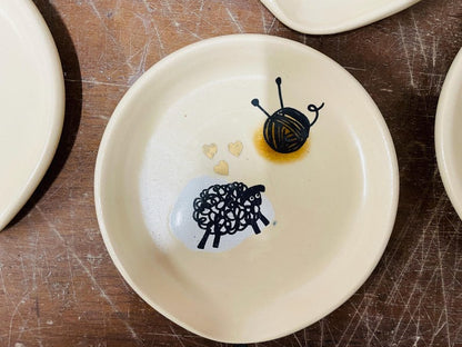 Knitting, yarn, Spoon Rest, Spoon Holder, spoon plate, soap holder, funny, sheep
