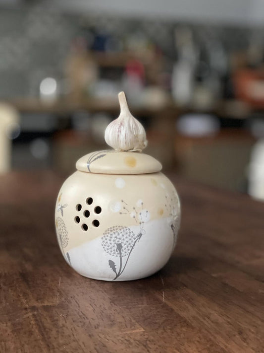 Garlic keeper, dandelion, onion storage, Garlic jar, pottery garlic keeper,