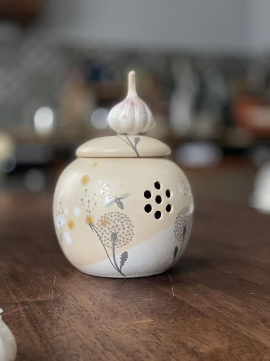 Garlic keeper, dandelion, onion storage, Garlic jar, pottery garlic keeper,