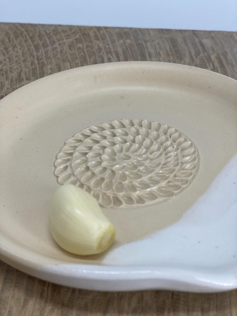 Garlic grater, Spoon Rest, Spoon Holder, spoon plate,