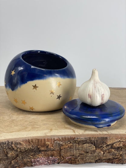 Garlic pot, salt pot, pottery, golden stars, blue night sky