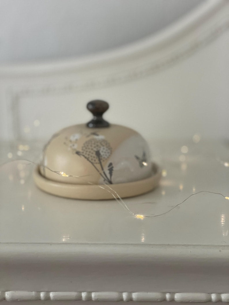 Dandelion Butter dish, Butter keeper, pottery butter dish, floral butter dish, pottery butter keeper