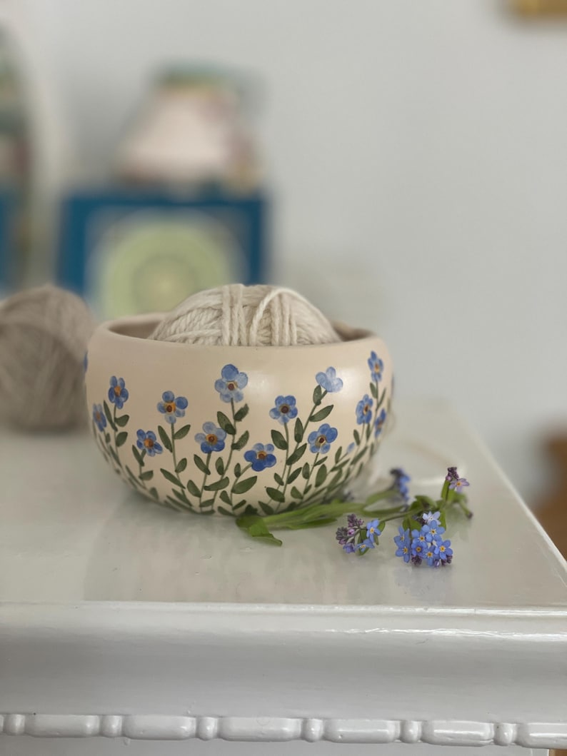 Pottery yarn bowl, pottery knitting bowl, ceramic yarn bowl, forget me nots, small blue flowers