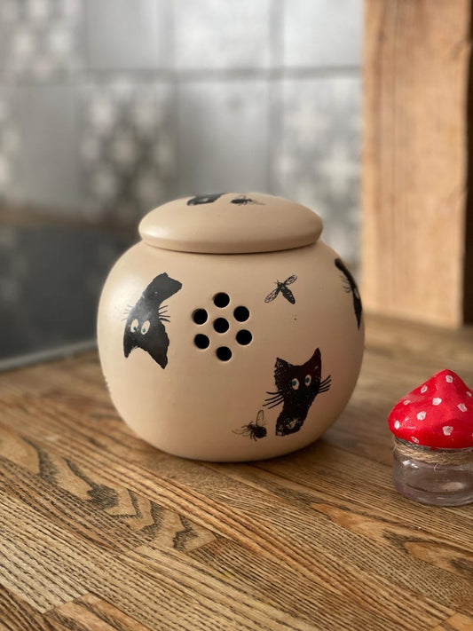 Black cat Garlic jar, pottery garlic keeper, funny