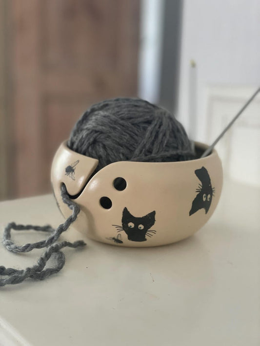 Ceramic Knitting Bowl, cat Yarn Bowl, Yarn bowl, funny yarn bowl, cat lovers