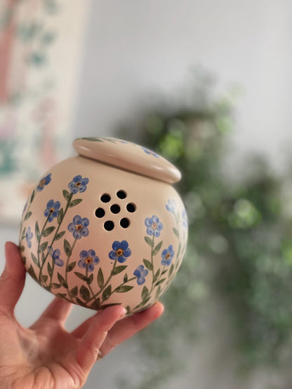Garlic keeper, garlic jar, pottery, small blue flowers, forget me nots