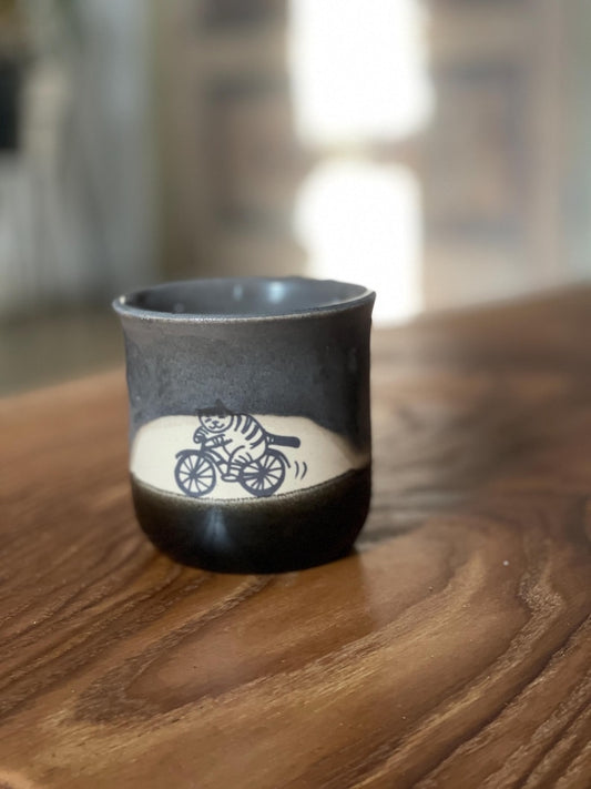 Cat mug, bicycle mug, cycling cat, bike fun, funny mug, cat lovers, gray black cup
